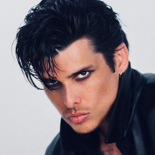 Gil Croes (@gilmhercroes)